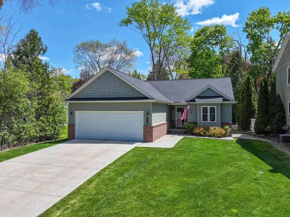 429 Grixdale Ln, Waterford, MI 48328