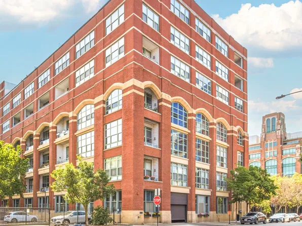 2001 S Calumet Ave APT 302, Chicago, IL 60616