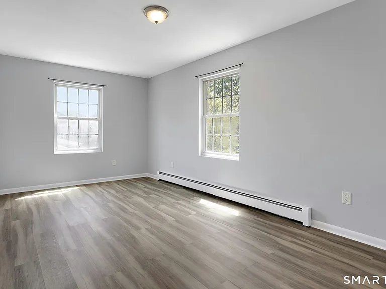 614 Earl Ave — Photo 7