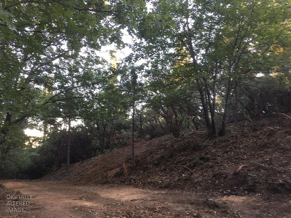 2nd image of Robbers Ravine