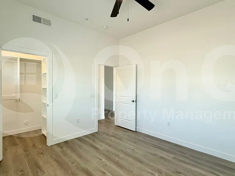 9160 N 67th Ave #202 — Photo 9