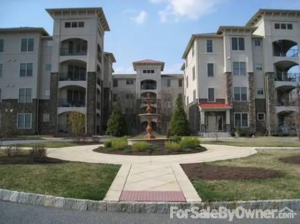 128 Cornerstone Dr #100128, Newtown Square, PA 19073