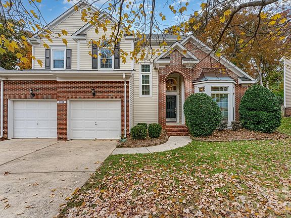 4th image of 5923 Swanston Dr
