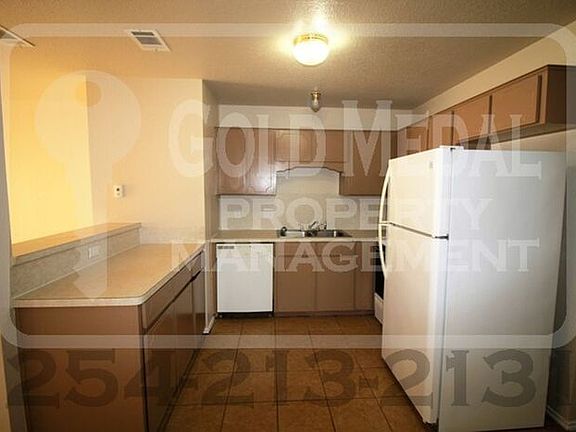 3rd image of 4505 Mattie Dr