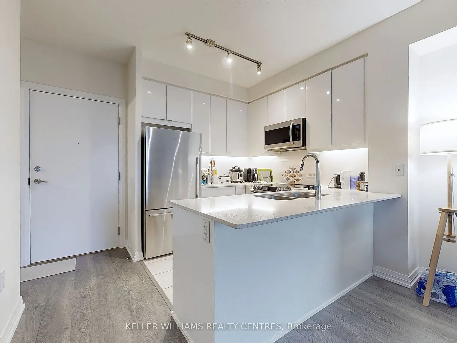 2 bed, $2,450 — Photo 3