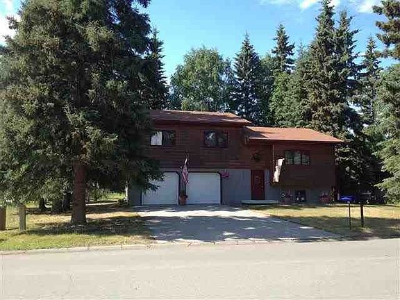 2nd image of 4978 Drake St
