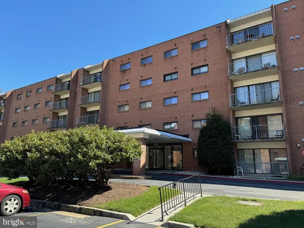 7203 Rockland Hills Dr Unit 212, Baltimore, MD 21209