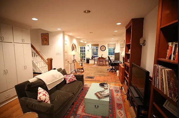 Rented by Oxford Property Group | media 27