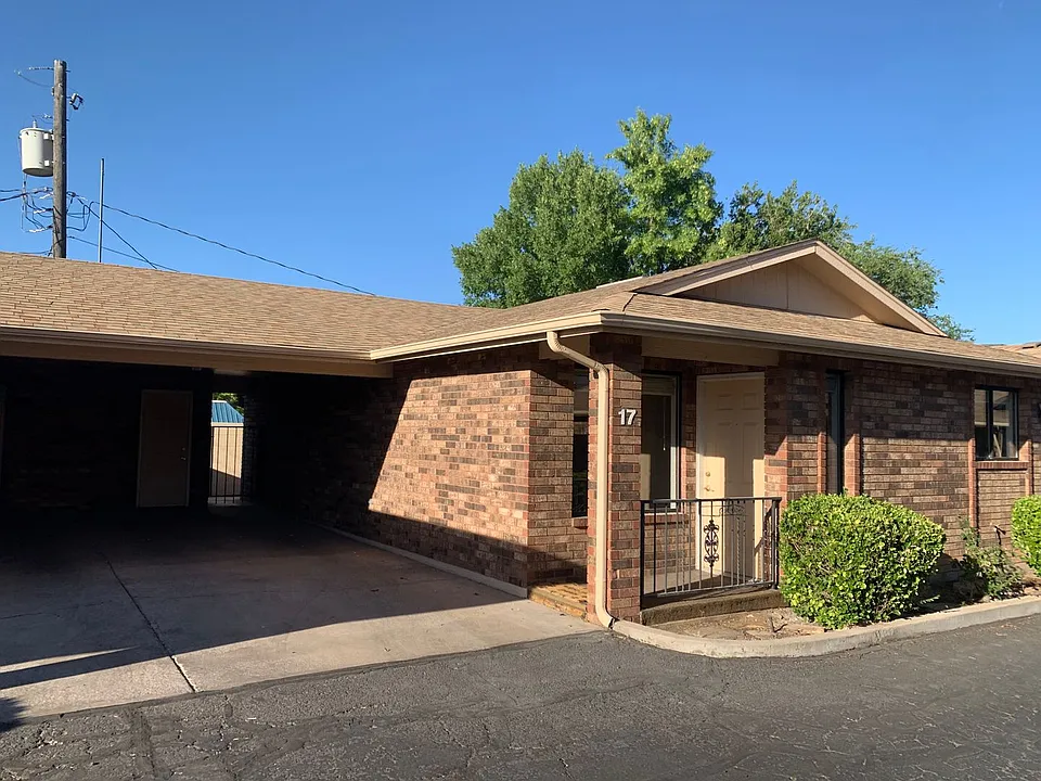 375 S Main St #17