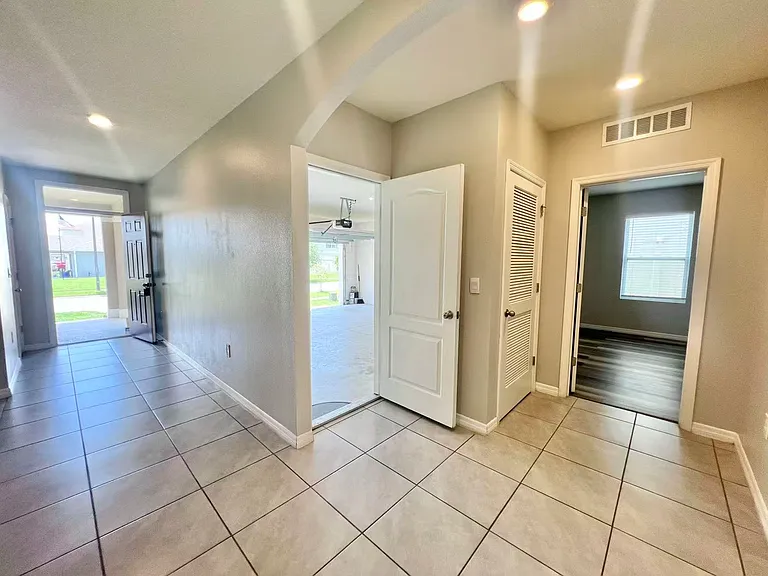 5530 Galloping Dr — Photo 16