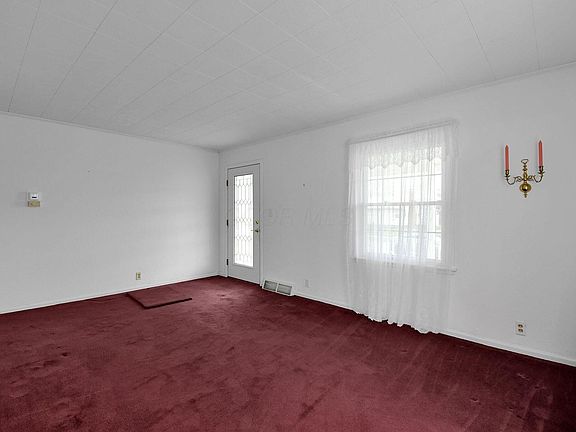 3rd image of 92 Grand Boulevard Ext