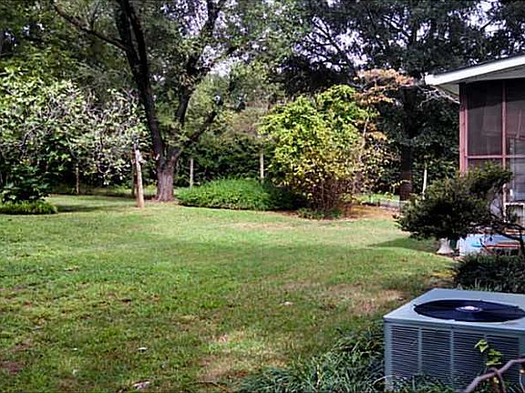 5th image of 1883 Lochlomand Ln