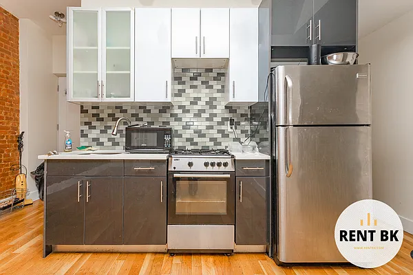 Rented by RENTBK LLC | media 1