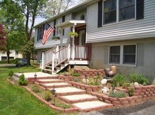 30 Deller Rd, Lloyd, NY 12528