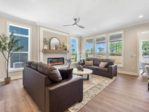 4211 Laguna Loop, Lewis Center, OH 43035