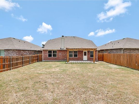 5th image of 631 Denali Dr