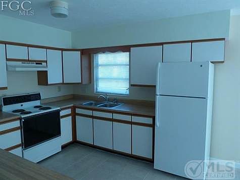 3rd image of 112 Clayton Ave #10
