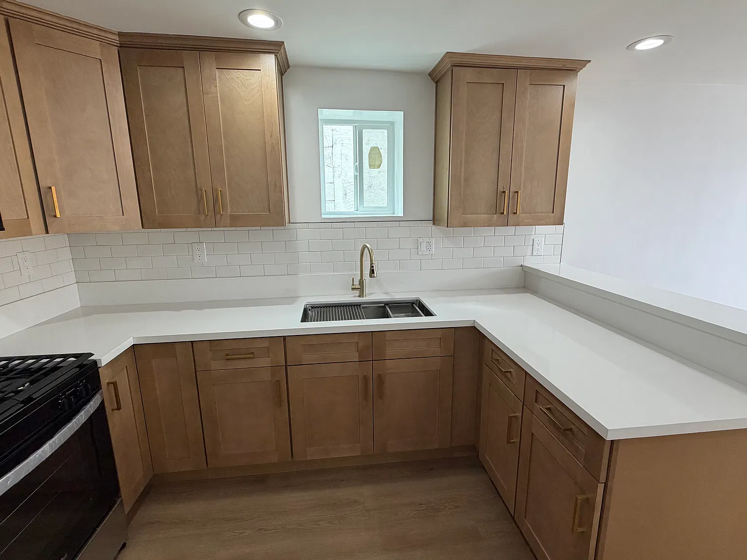 2821 Gay St — Photo 3