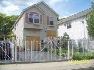 18 Mount Prospect Ave, Newark, NJ 07104