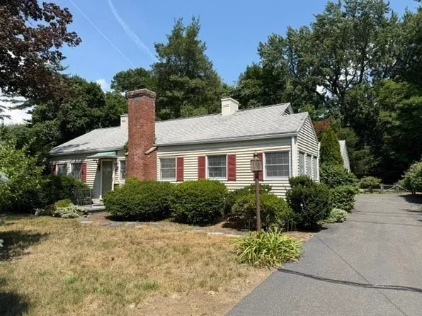 139 Burbank Rd, Longmeadow, MA 01106