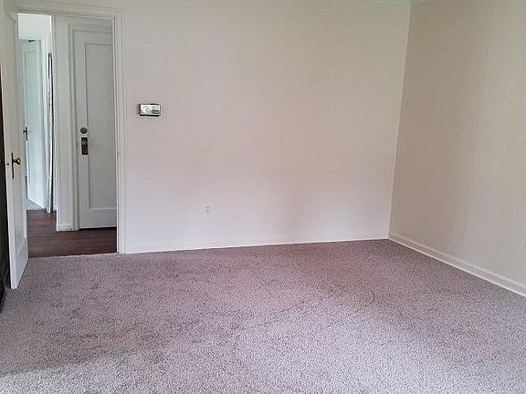 Large Living Room approx 17 X 12