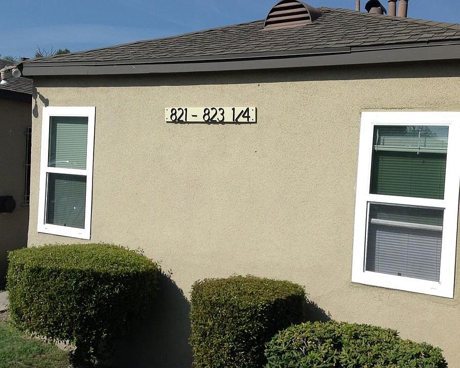 1st image of 821 W 84th St