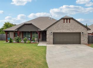 279 Timber Ln, Harrah, OK 73045