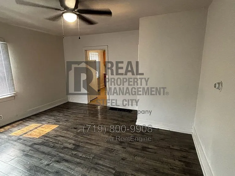 1207 W 15th St — Photo 3
