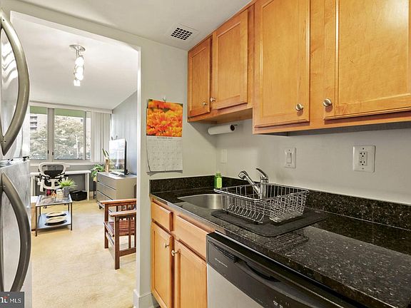 5th image of 1220 Blair Mill Rd APT 106