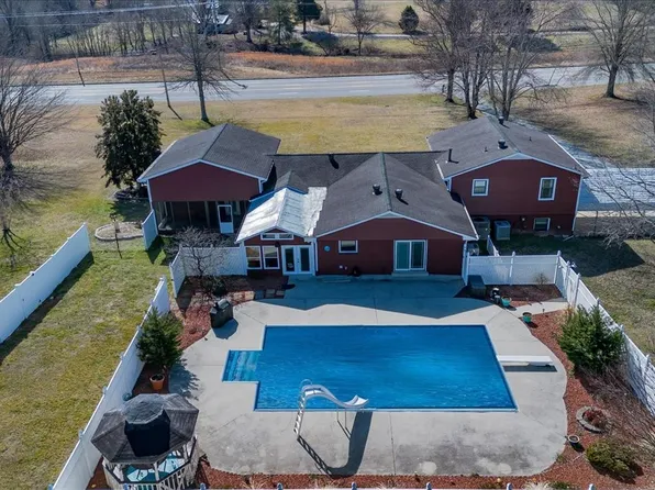 1119 Sparta Hwy, Smithville, TN 37166