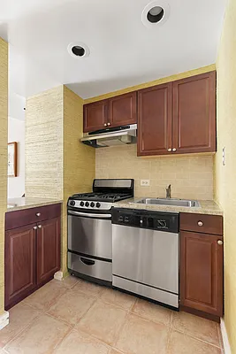 Rented by Compass | media 4