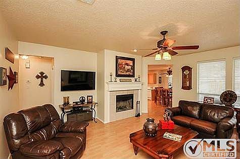 3rd image of 732 Tanglewood Dr