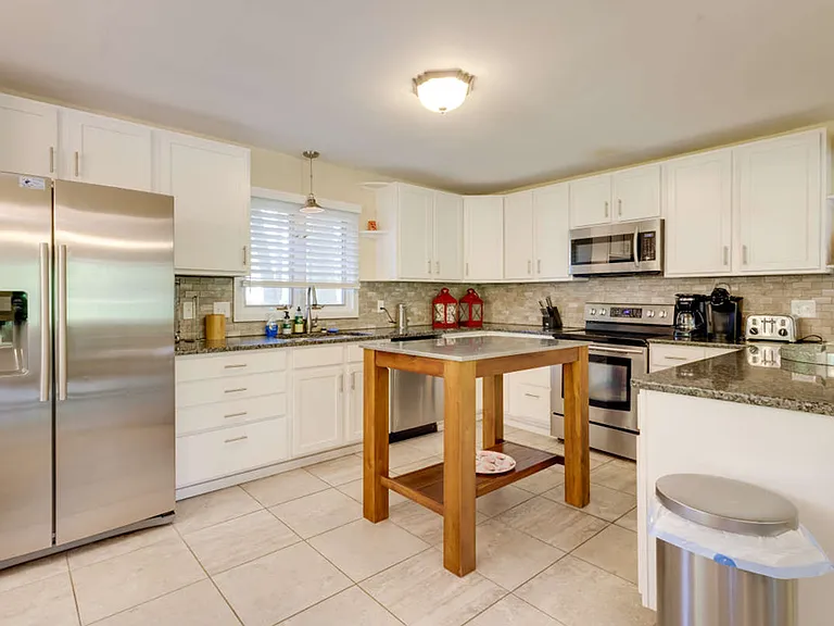 540 Kerry Lake Dr — Photo 16