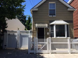 7120 73rd St, Ridgewood, NY 11385