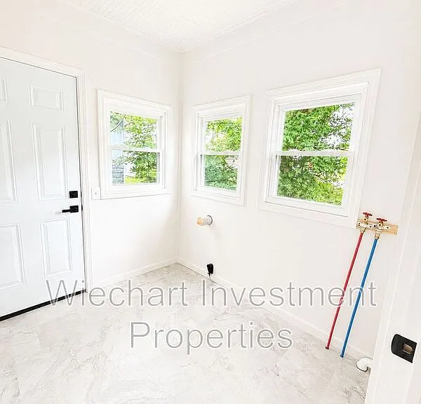 514 N Shore Dr — Photo 8