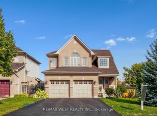 196 Millburn Dr, Clarington, ON L1C5M1
