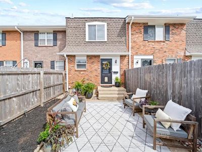 8638 W 85th St, Overland Park, KS, 66212