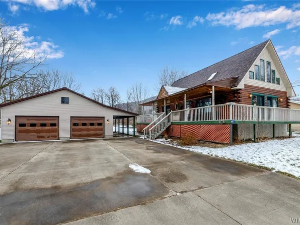 6512 Donlen Dr, Ellicottville, NY 14731