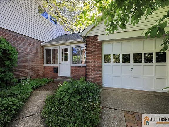 5th image of 25 Voorhees Pl