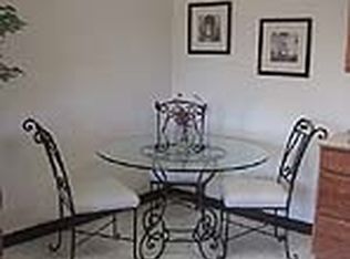 22514 Iverson Dr APT 710, Great Mills, MD 20634