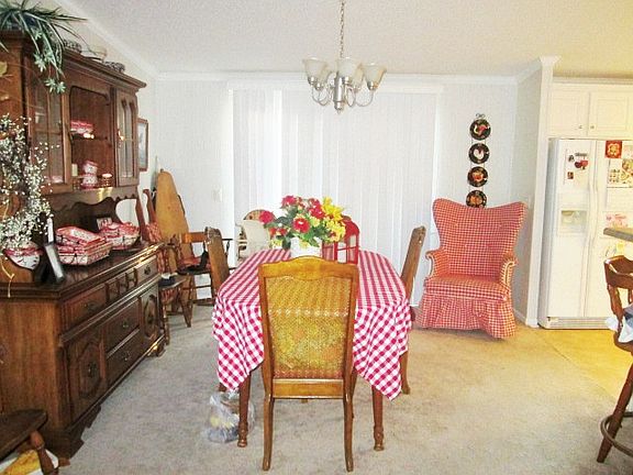 4th image of 12055 Emma Ln