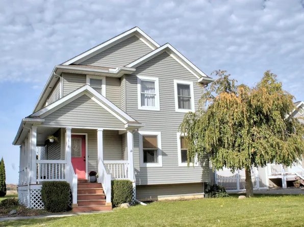 3818 Country Side Dr, Adrian, MI 49221