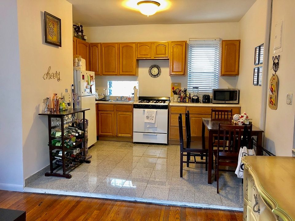 1st image of 21-15 33rd St #4BA