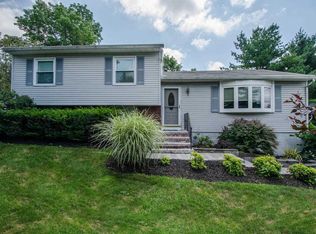 49 Mandalay Dr, Poughkeepsie, NY 12603