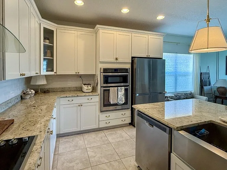 671 Charter Oaks Blvd — Photo 18