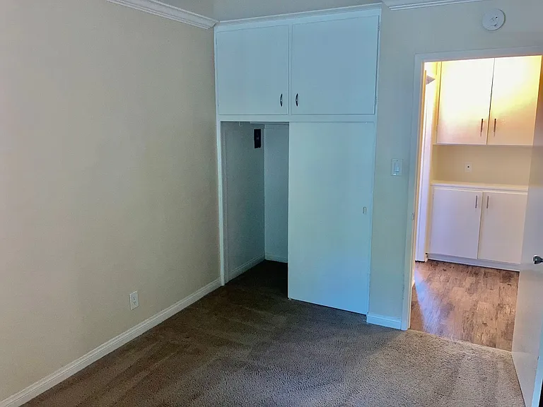 1 Bed/1 Bath Pacific Beach — Photo 8