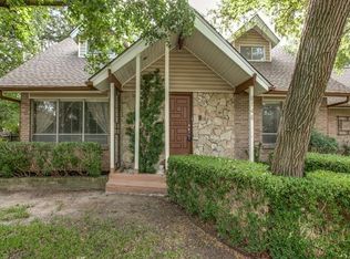 8148 Woodhue Rd, Dallas, TX 75228