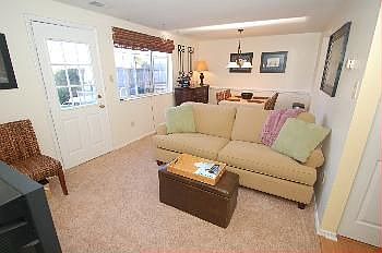4th image of 9628 Greenmeadow Cir