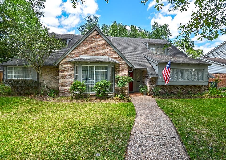 1st image of 12314 Old Oaks Dr