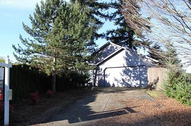1st image of 10304 NE 88th St